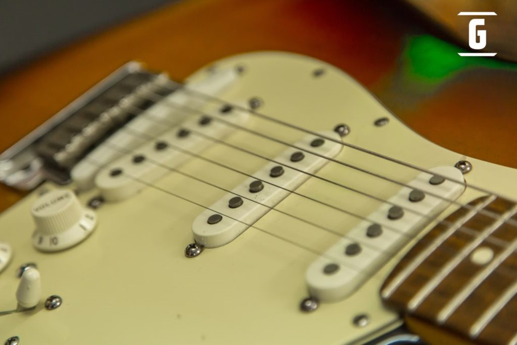 Suggerimenti per migliorare la tua chitarra: cambia i pickup per quelli Alnico.